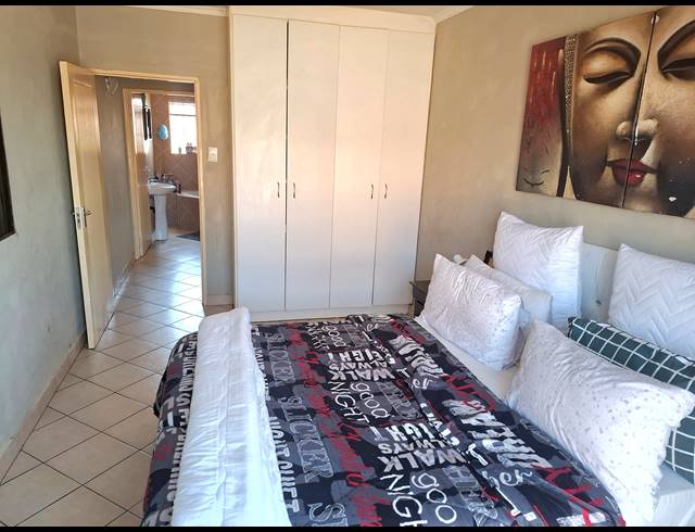 2 BEDROOM SECTIONAL TITLE FOR SALE IN EIKE PARK